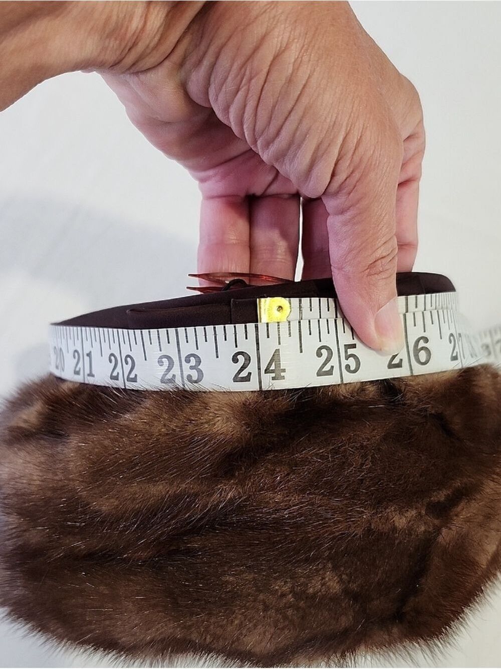 Vintage designed by Lora Brown Mink Fur Pillbox Hat Beret 24" Around Hat Band - Picture 9 of 9